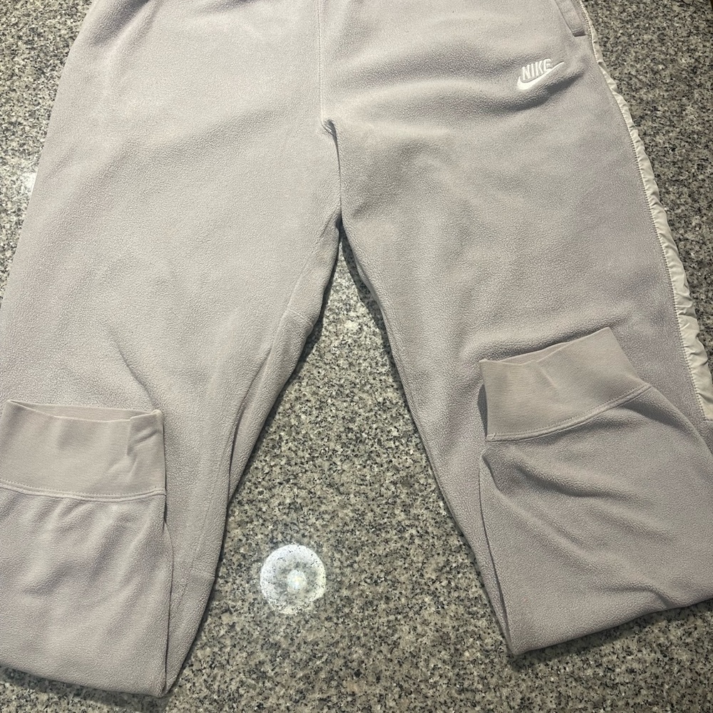 Nike Men’s Gray Jogger Pants